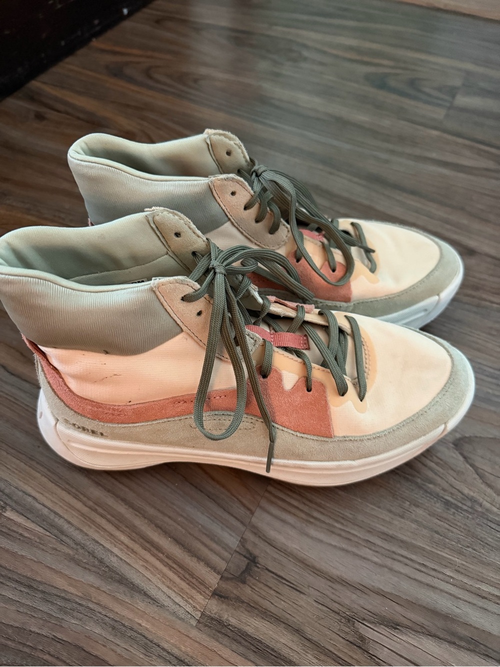 Sorel Women's Lace-Up Boots in Pink and Gray